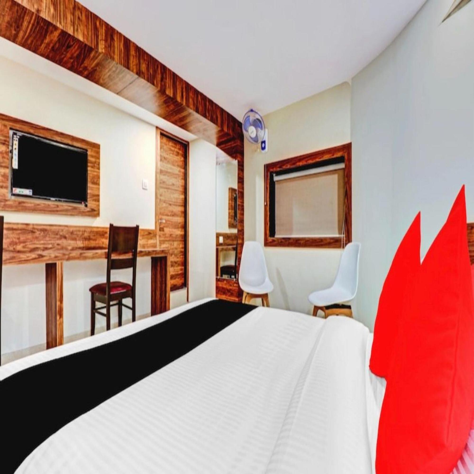 Hotel Elegant - Mohammed Ali Road Mumbai Bagian luar foto