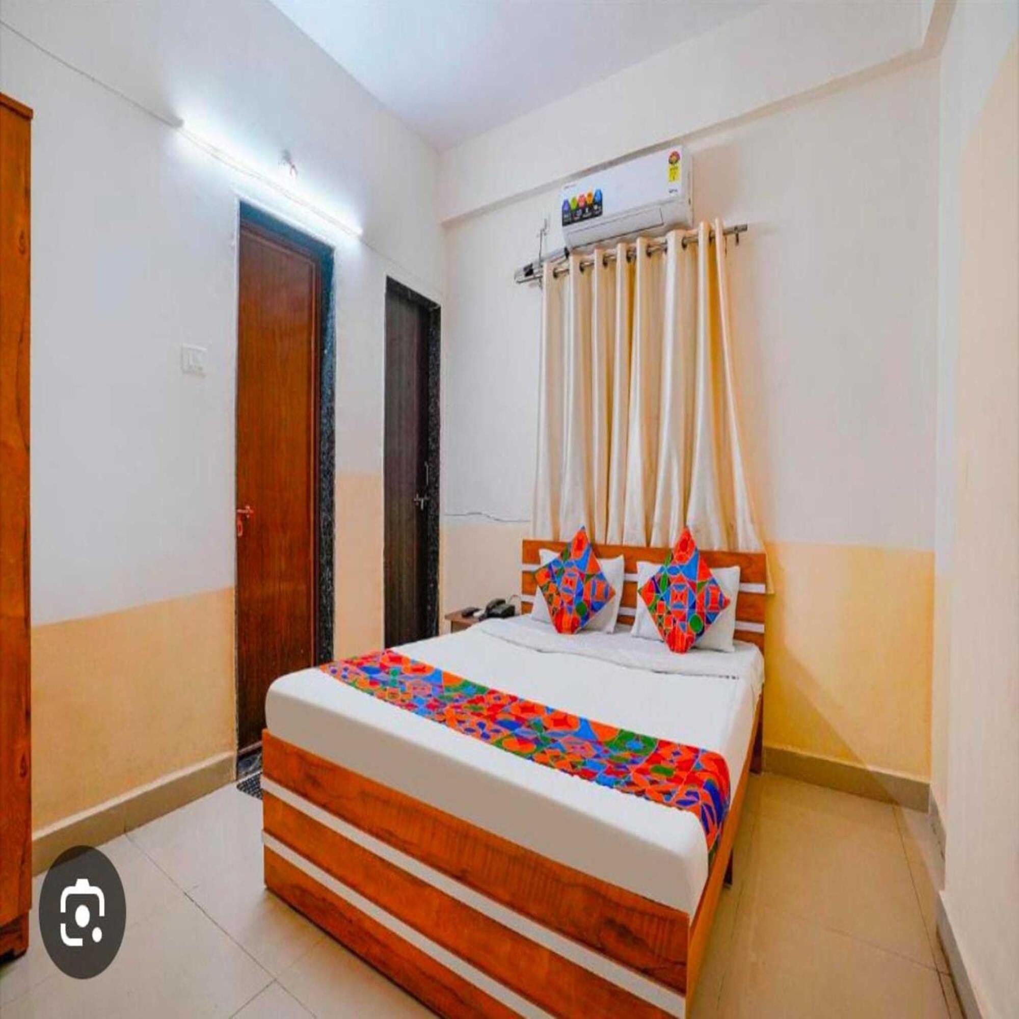 Hotel Elegant - Mohammed Ali Road Mumbai Bagian luar foto