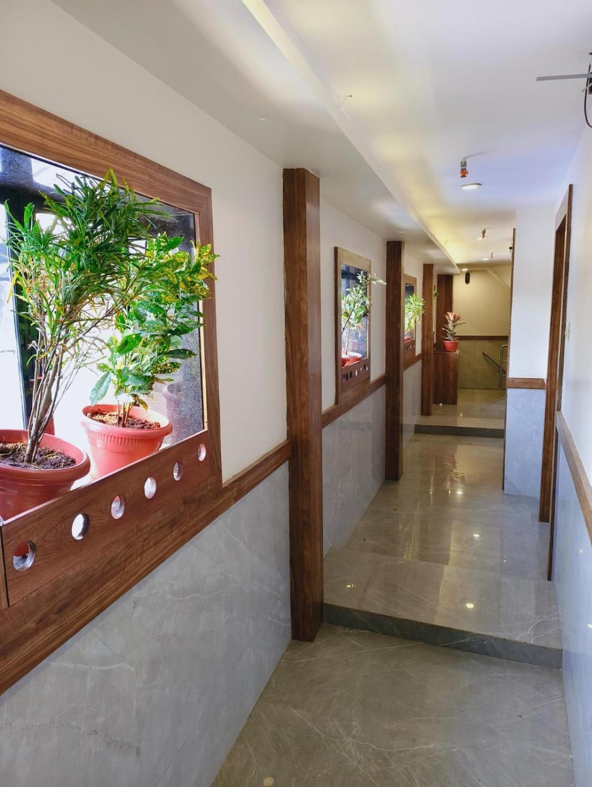 Hotel Elegant - Mohammed Ali Road Mumbai Bagian luar foto