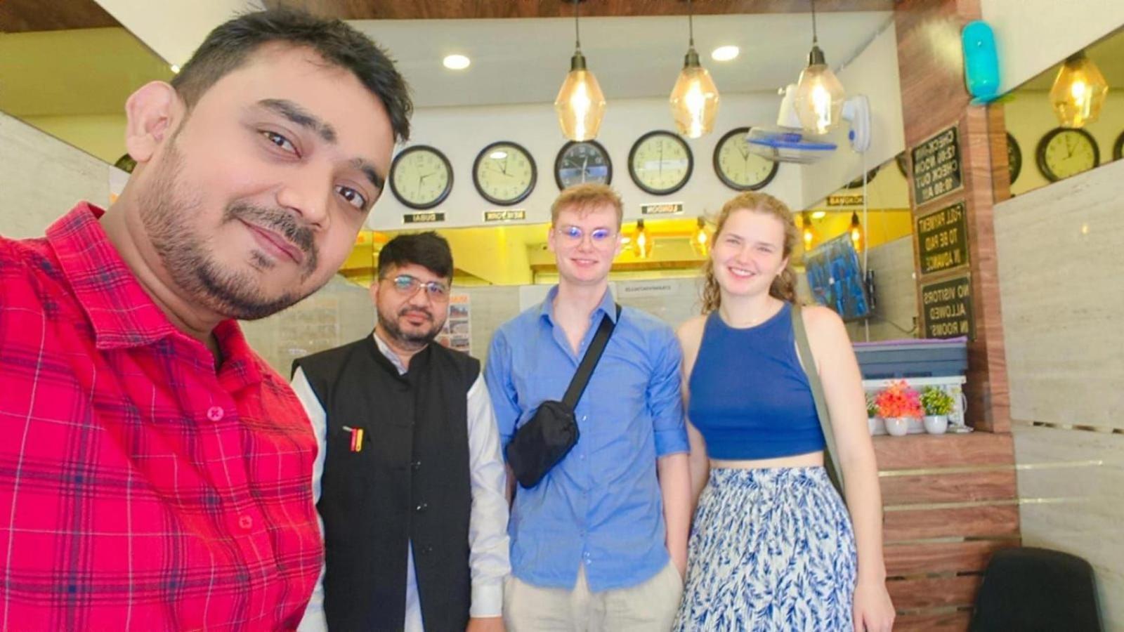 Hotel Elegant - Mohammed Ali Road Mumbai Bagian luar foto